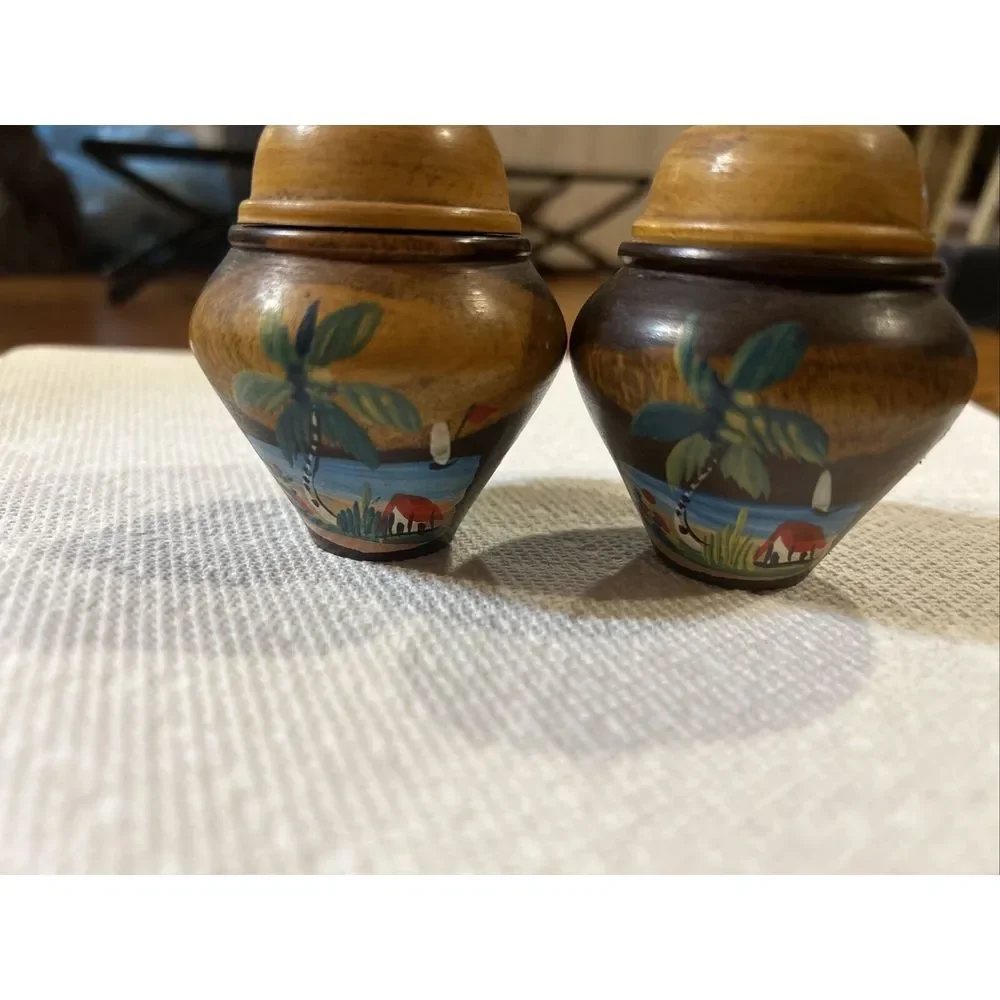 Hand Painted Wooden‎ Salt And Pepper Shaker Hand Turned Walnut